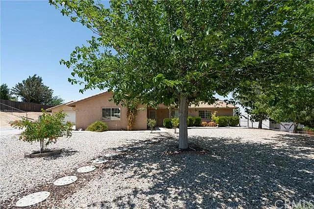 18602 Cocqui Rd — Photo 1