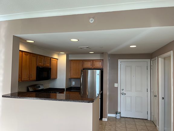2nd image of 4480 Market Commons Dr Unit 511
