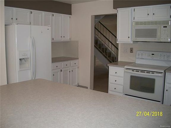 3rd image of 6168 Palomino Ct #1