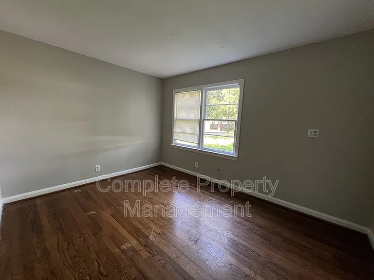 603 Camp Ct — Photo 5