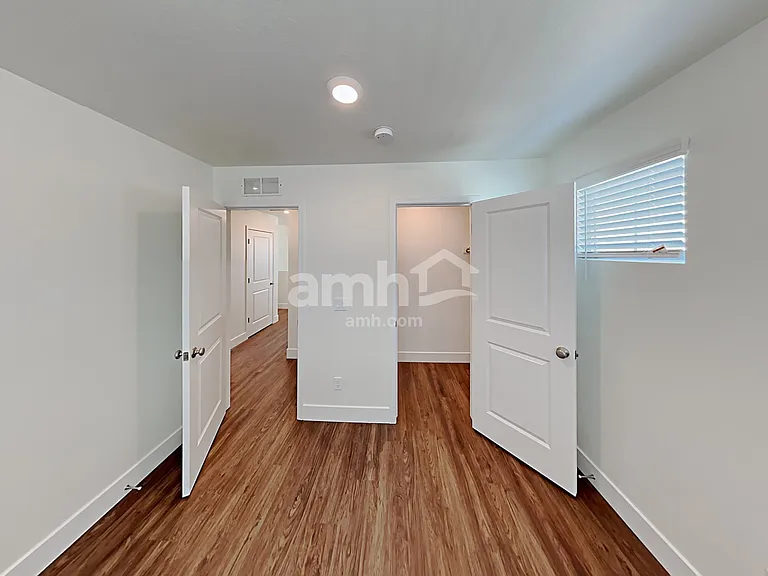 21522 S 231st St — Photo 18