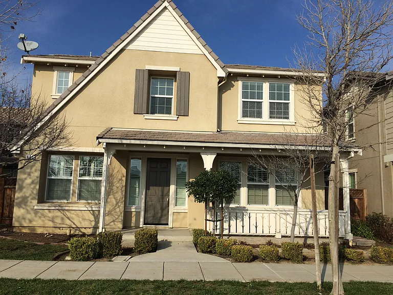 465 W Saint Francis Ave — Photo 31