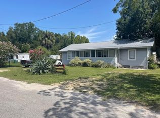 513 NE 4th Ave, Trenton, FL 32693