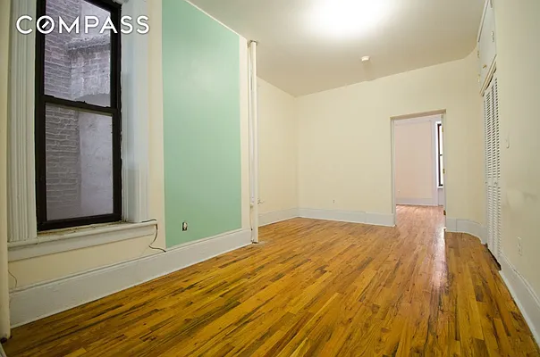 Rented by Compass | media 33