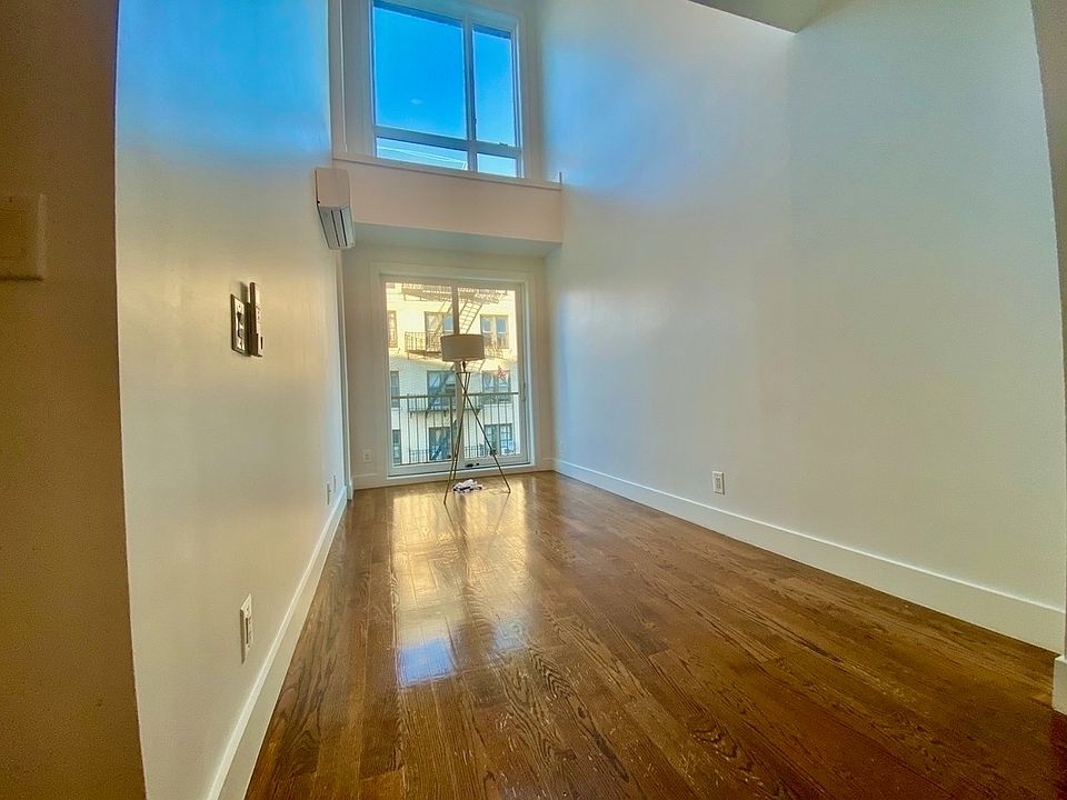 1st image of 83 Graham Ave #415