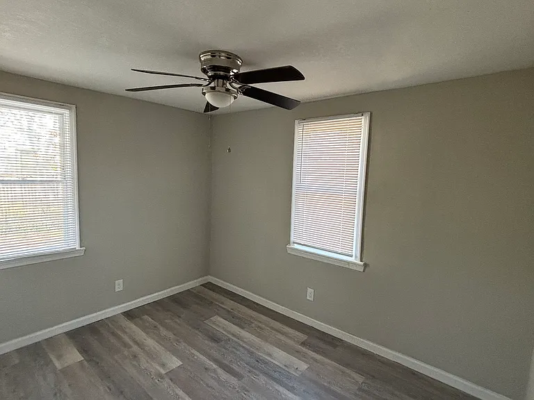1 Pollux Cir W — Photo 2