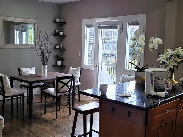 533 11th Ave E APT 2, Seattle, WA 98102