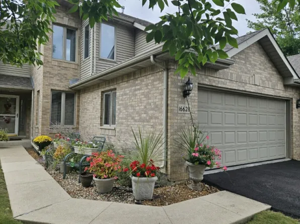 16628 Kildare Ct, Tinley Park, IL 60477