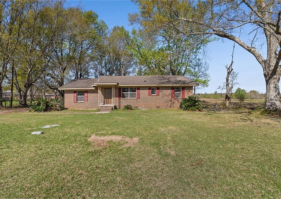 1st image of 4726 Dawes Ln E