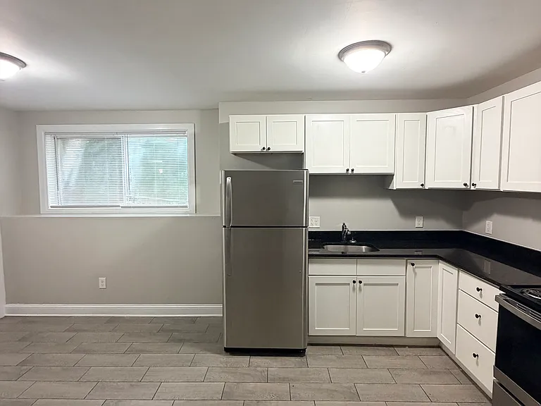 143 Sheffield Ave #4-A — Photo 4