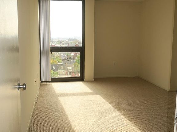 5th image of 241 S 6th St APT 1211