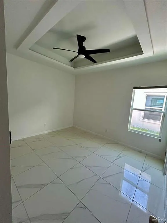 2 bed, 2.0 bath, 4088 sqft, $1,250 — Photo 3
