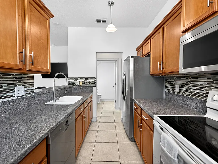 864 17th Ave N #1 — Photo 13