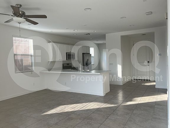 2nd image of 8953 W Palo Verde Dr