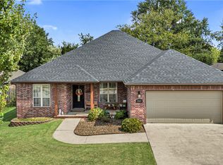 1967 La Rue St, Springdale, AR 72762