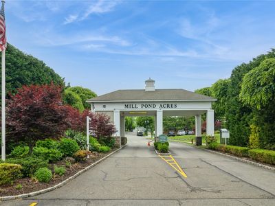 124 Pond View Drive #317, Pt Washington, NY, 11050