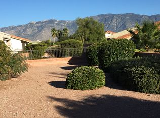 842 E Crown Ridge Dr, Oro Valley, AZ 85755