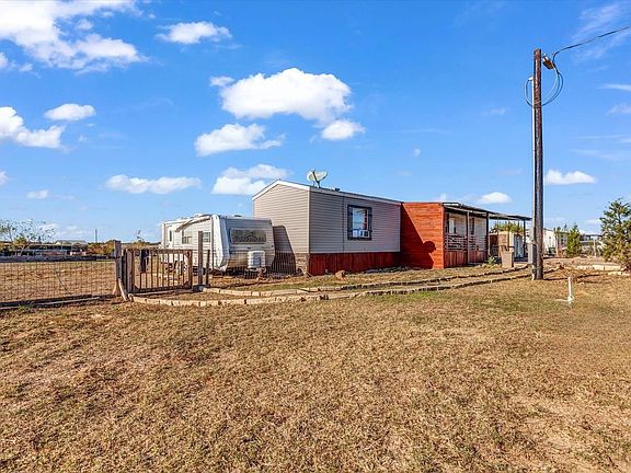 282 New Trl, Elgin, TX 78621 | MLS #4274271 | Zillow