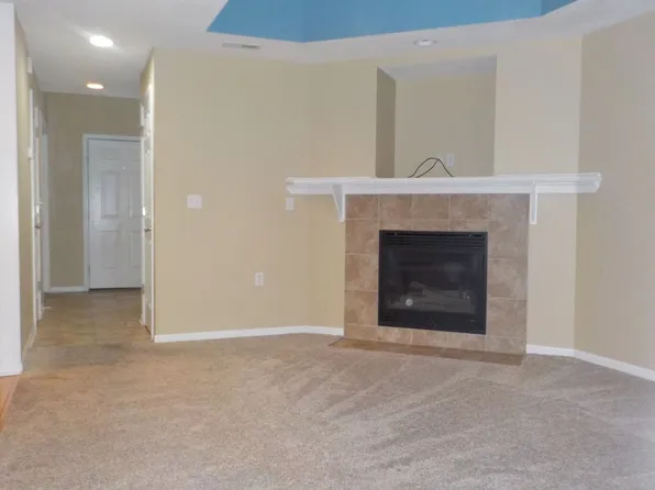 125 E 7th St, Junction City, KS 66441