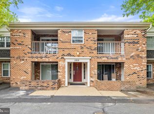 5819 Cove Landing Rd APT 302, Burke, VA 22015