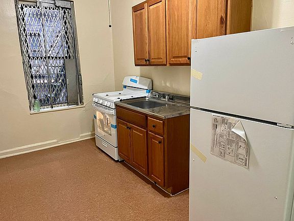 4th image of 111 Marble Hill Ave APT 5E