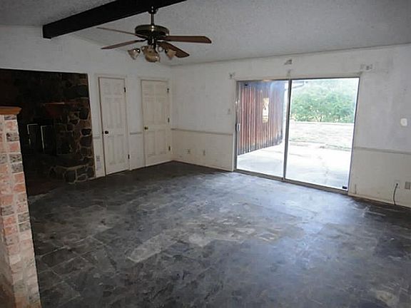 5th image of 329 Woodhaven Dr