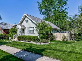 423 N Smith St, Palatine, IL 60067