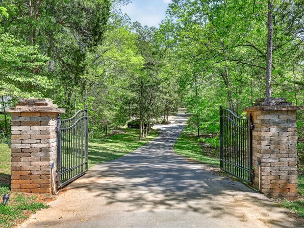 3449 Red Oak Trl, Murfreesboro, TN 37130