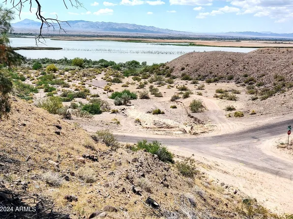 4530 E TANQUE VERDE Drive #3, Topock, AZ 86436
