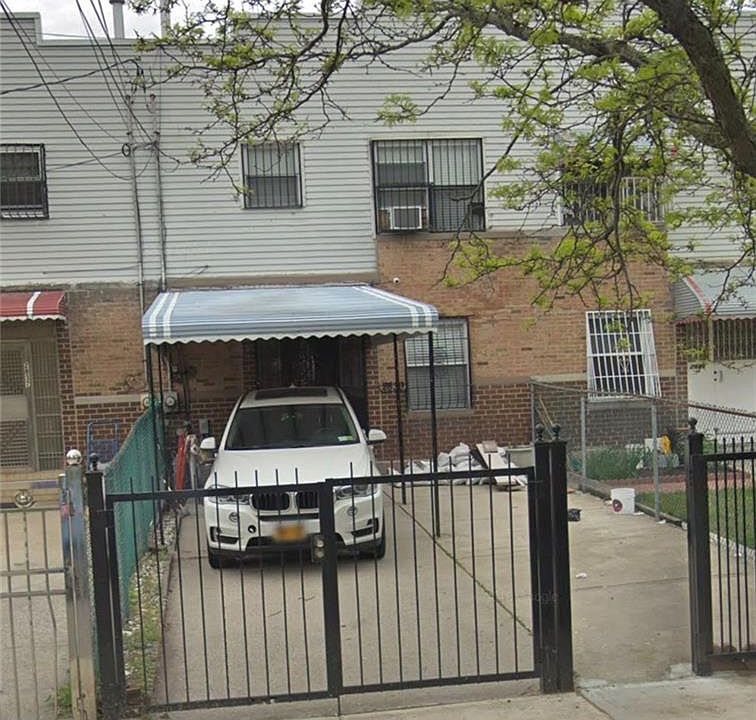 1st image of 2839 W 32nd St