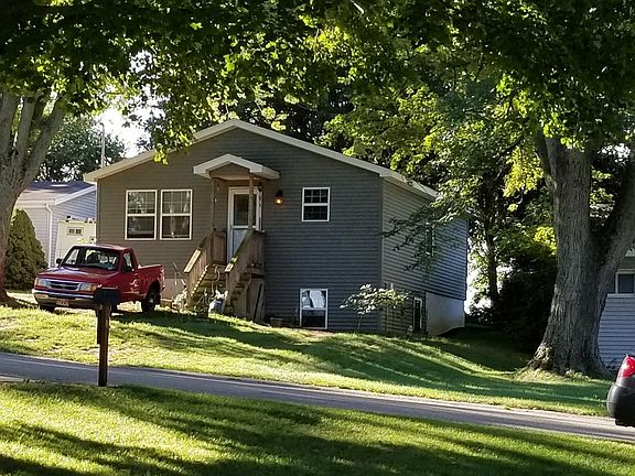 2nd image of 7057 Shoreline Dr