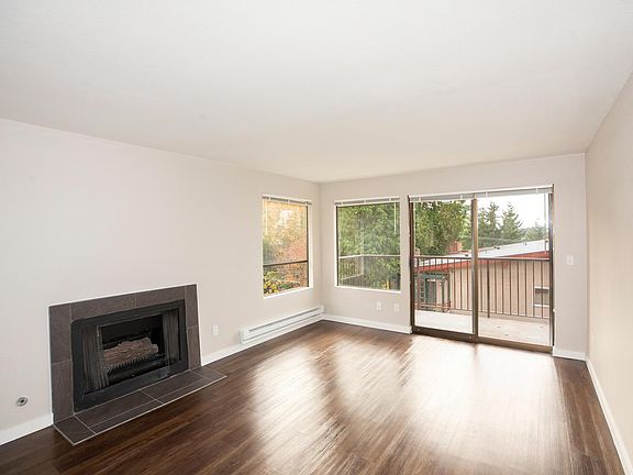 2nd image of 514 NE 97th St APT 103