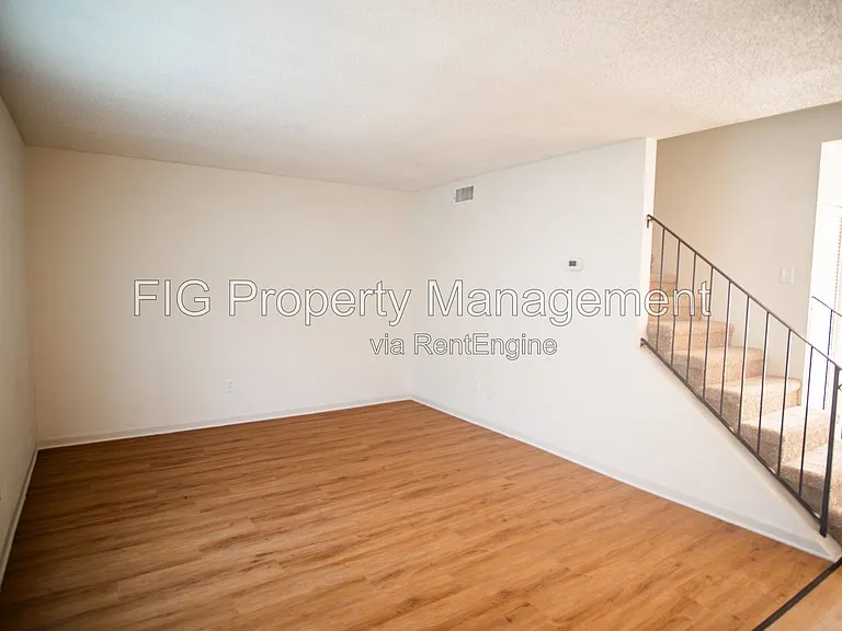 3126 E Governor John Sevier Hwy — Photo 2
