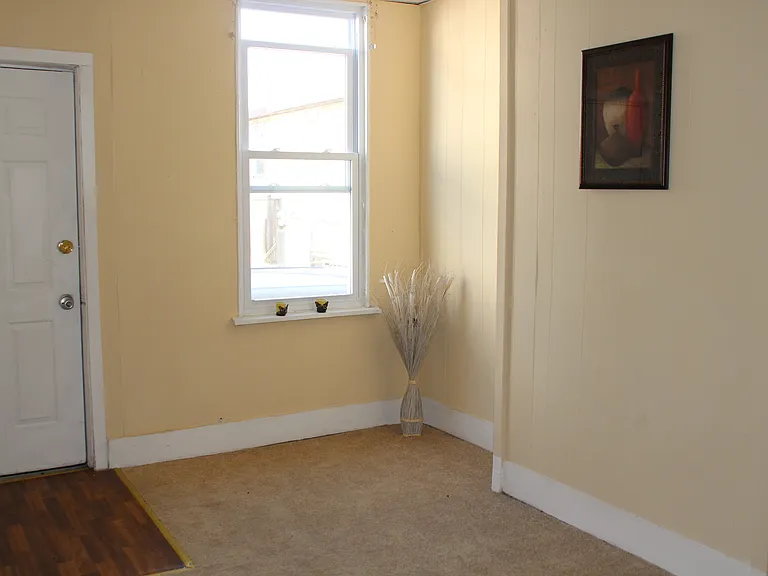 435 Freeman St — Photo 6