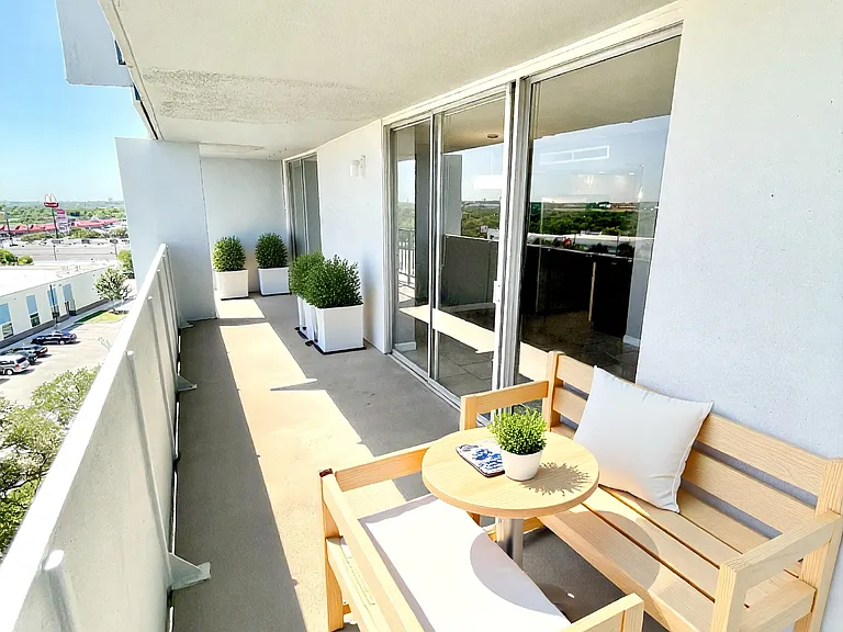 7039 San Pedro Ave #704-1 — Photo 20