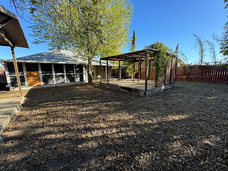 3303 Trey Ln — Photo 16