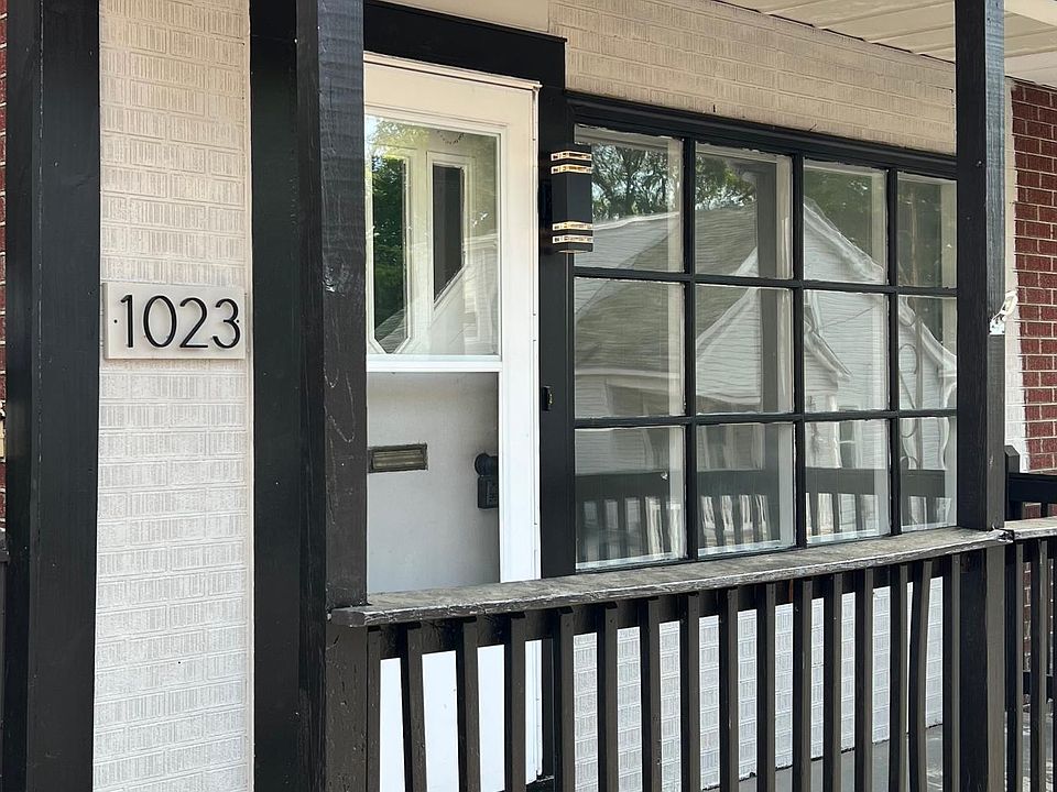 1st image of 1023 W Race St