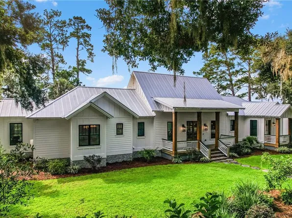 1231 Ridgeway Rd SE, Darien, GA 31305