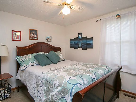 4th image of 2415 Thornton Ave
