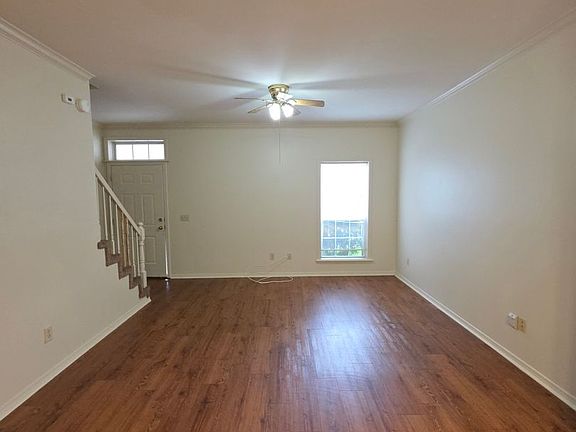 3rd image of 2621-2635 W C St #2633