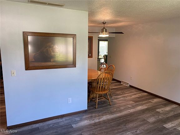 3rd image of 2733 W 37th St