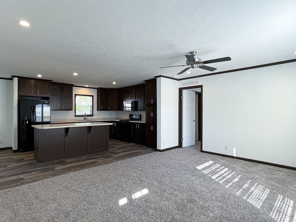 1st image of 6462 Breezeway Dr #184