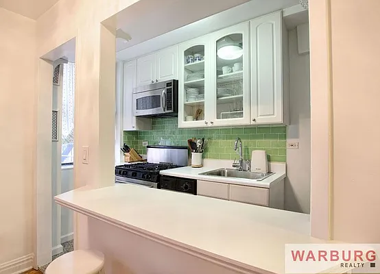 Rented by Warburg | media 21