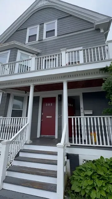 382 Hope St #1