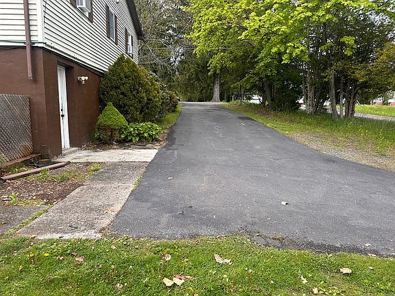 2nd image of 1280 Layton Rd #4