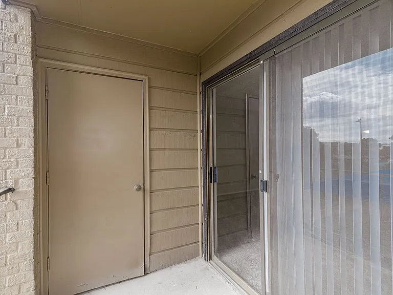 City Summit Apartments — Photo 96
