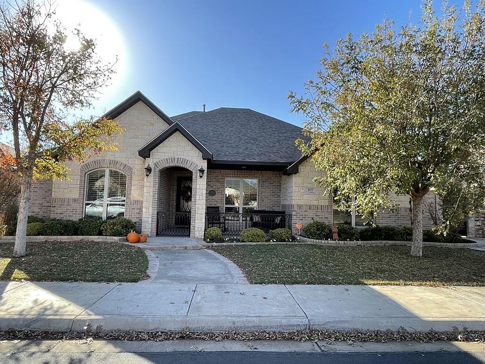 1st image of 807 Trinidad Pl