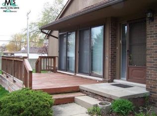 8314 S Clay Ct, Sterling Heights, MI 48313