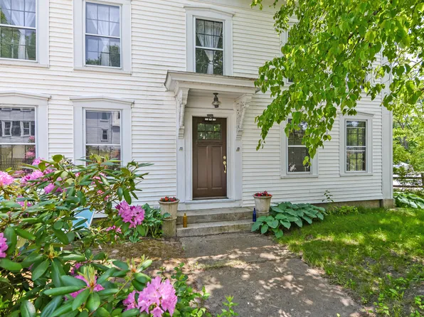 1 Christian Row, Buxton, ME 04093