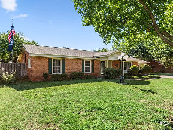 5th image of 4512 Meadowbrook Dr
